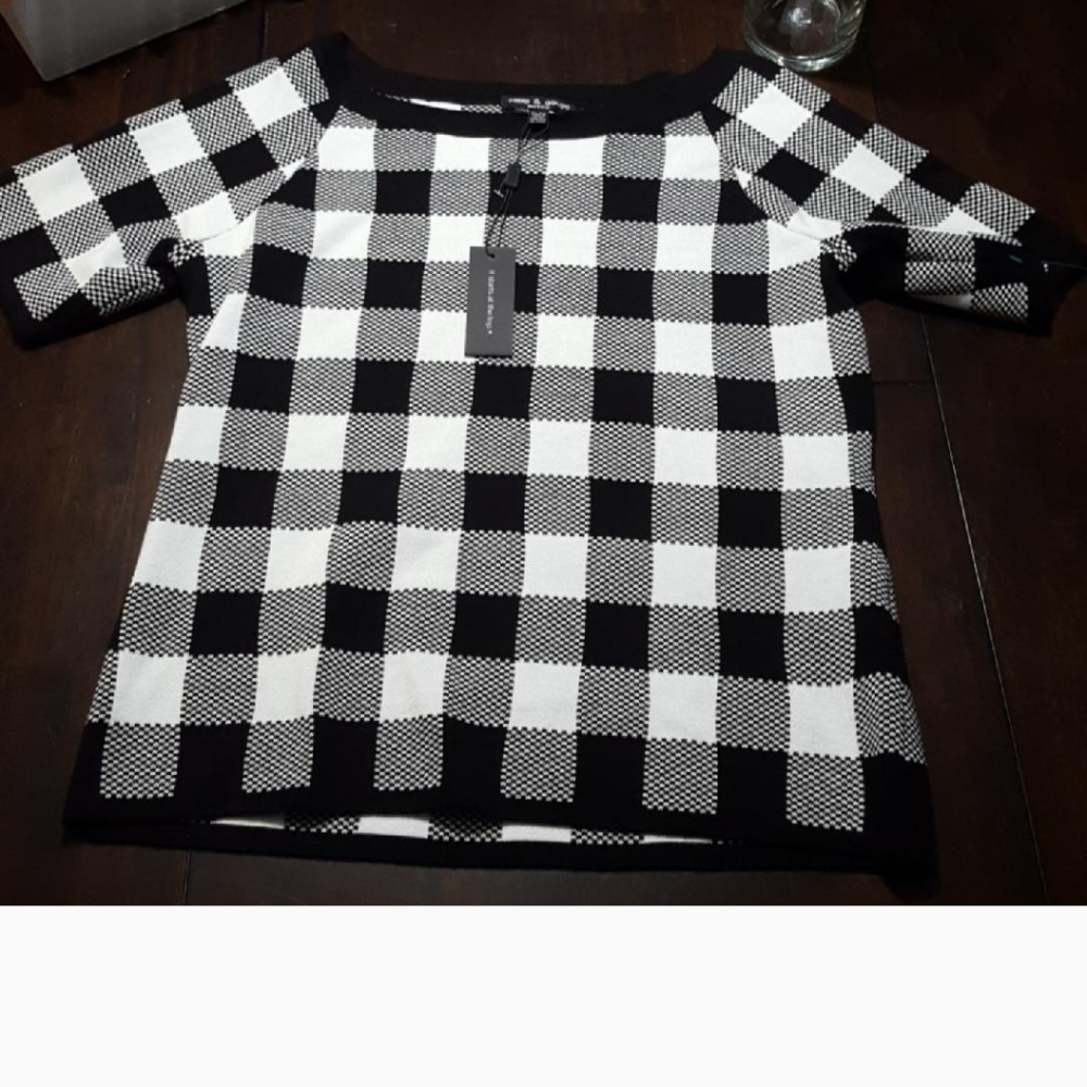 Cable and Gauge Black and White Pullover Sweater
